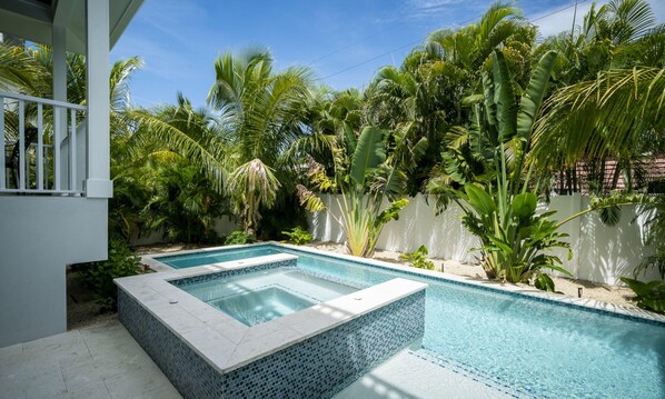 House, 4 Bedrooms | Pool