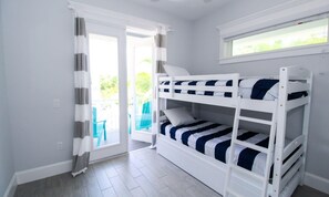 บ้านพัก, 3   ห้องนอน | 3 ห้องนอน, เตารีด/โต๊ะรีดผ้า, ผ้าปูที่นอน