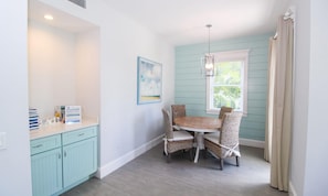 House, 3 Bedrooms | Dining