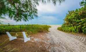 Beach - Gulf Pearl by AMI Locals (Holmes Beach)