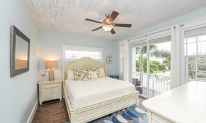 Room - Gulf Pearl by AMI Locals (Holmes Beach)