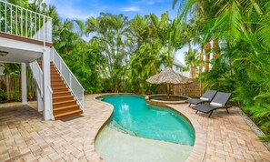 Outdoor pool - Gulf Pearl by AMI Locals (Holmes Beach)