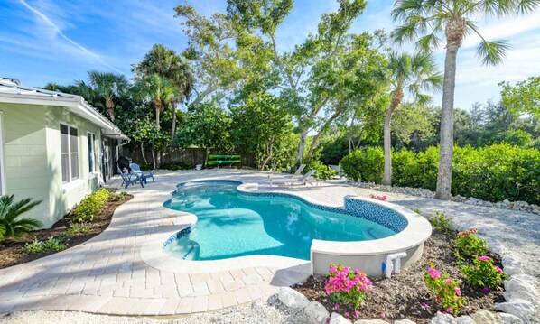 Hus - 2 sovrum | Pool | Utomhuspool