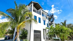 Exterior - Gulf Horizons by AMI Locals (Bradenton Beach)