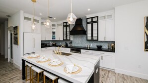House, Multiple Beds | Private kitchen | Fridge, microwave, stovetop, dishwasher - Gulf Horizons by AMI Locals (Bradenton Beach)