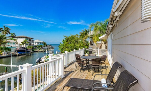 House, 3 Bedrooms | Balcony