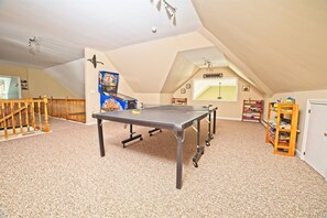 Games room - River Road 32, Waterville Valley (Waterville Valley)