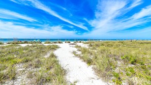House, 3 Bedrooms | Beach