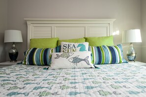 Room - Beach Time AMI by AMI Locals (Holmes Beach)