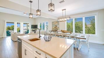 House, Multiple Beds | Private kitchen | Fridge, microwave, stovetop, cookware/dishes/utensils