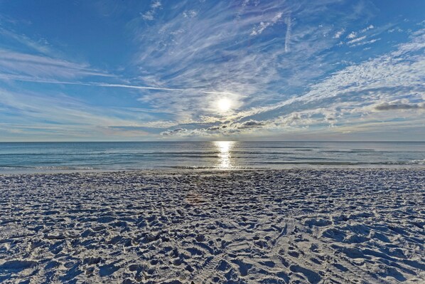 Condo, 3 Bedrooms | Beach