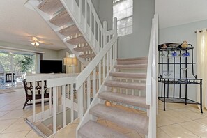 Condo, 3 Bedrooms | Living room