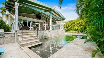 House, 4 Bedrooms | Pool