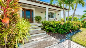 Garden - Island Princess by AMI Locals (Holmes Beach)