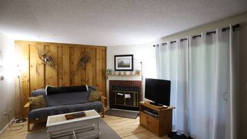 Condo (Windsor Hill B16, Waterville Valley) | Exterior