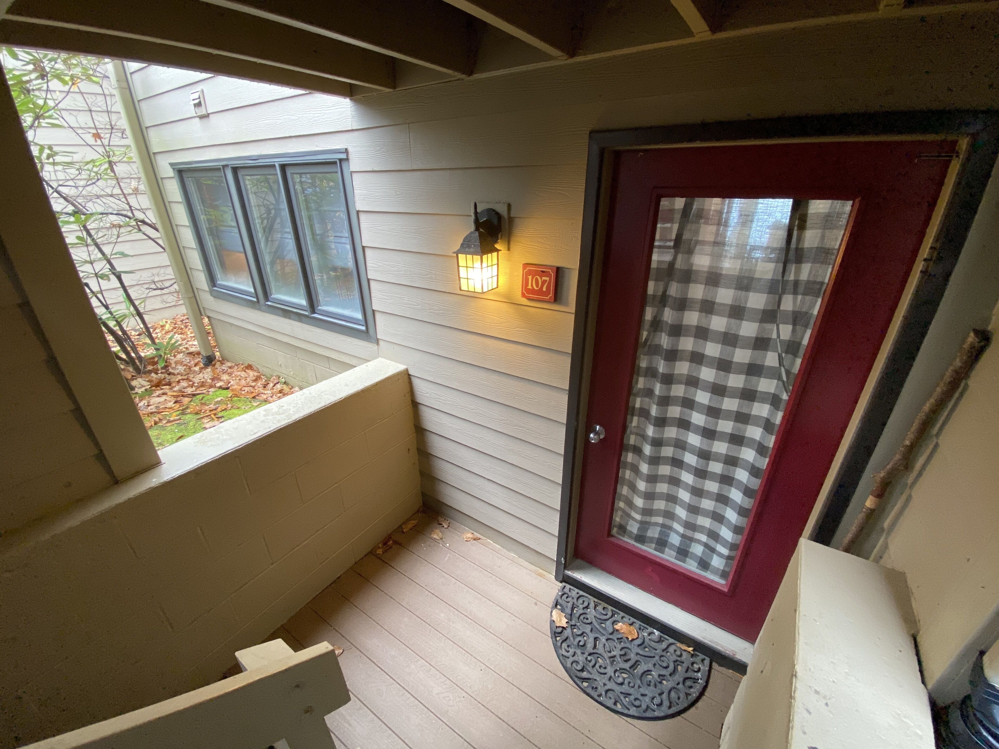 Ski In & Ski Out Condo - Heart of Wintergreen