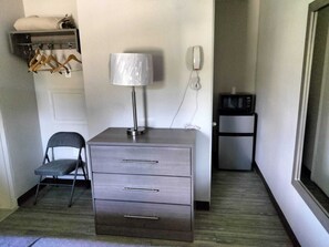 Standard Double Room, 2 Bedrooms | Busa memori, Wi-fi percuma