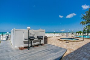 BBQ/picnic Area - Sand Castle by Plumlee Vacation Rentals (Indian Shores)