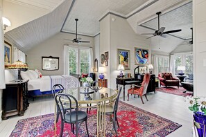 Interior - Heights Treehouse Loft Exclusive Very Private Property in heart of the city (Houston)