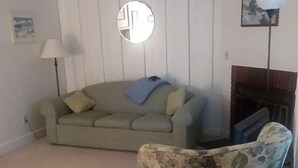 Condo (Windsor Hill C20, Waterville Valley) | Living room - Affordable Condo in Waterville Valley Family Friendly Resort - Whc20v (Waterville Valley)