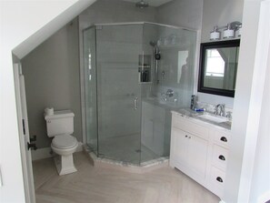 Casa (Coolidge Falls 2B, Lincoln) | Banheiro