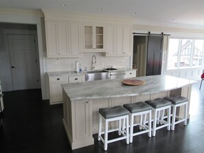 Private kitchen - Experience a Newly Constructed Private Home Across From Loon Mountain! - Cf2bl (Lincoln)