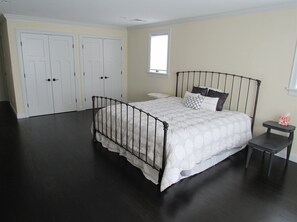 Casa (Coolidge Falls 2B, Lincoln) | 5 quartos, Wi-Fi de cortesia