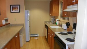 House (PB Dec 20th-27th, 2Chr, Lincoln) | Private kitchen | Coffee/tea maker, fridge, microwave, stovetop - Enjoy a Winter Week at Pollard Brook in Lincoln NH! - PB Dec 20th-27th, 2chr (Lincoln)