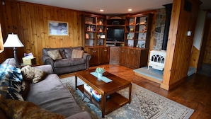 Unclassified image, 2 of 20, button - Private Pet Friendly 4 Bedroom Deluxe Vacation Home, Close to Waterville Valley Resort! - Wv68t (Thornton)