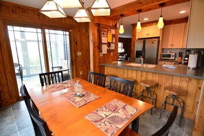 House (Welch View 68, Thornton) | Private kitchen | Fridge, cookware/dishes/utensils - Private Pet Friendly 4 Bedroom Deluxe Vacation Home, Close to Waterville Valley Resort! - Wv68t (Thornton)