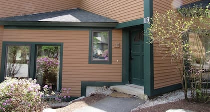Spacious Waterville Valley Condo Close to Town Square! - Ms13av
