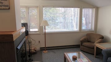 Condo (Mountain Sun 13A, Waterville Valley) | Living room | TV