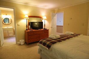 House (Forest Ridge 8C, Lincoln) | 5 bedrooms, desk, cribs/infant beds, free WiFi