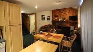 Apartment (Knotts Road 2A, Waterville Estates) | Eigene Küche