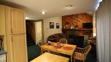 Condo (Knotts Road 2A, Waterville Estates) | Private kitchen | Fridge, cookware/dishes/utensils