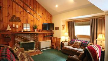 Condo (Knotts Road 2A, Waterville Estates) | Exterior