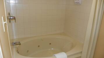 Rumah (PB Dec 20th-27th, 2Shw, Lincoln) | Kamar mandi