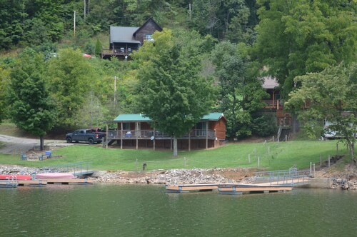 Lakeside Paradise!  Steps from the Water, NEW BOAT DOCK with your own Firepit.