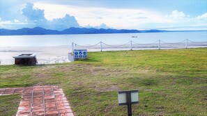 Beach nearby, beach towels - Club Bahia Beach Resort, Punta Chame, PANAMA (Punta Chame,)