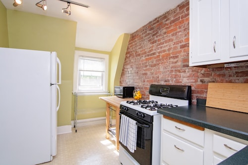 Spacious Victorian Tower Apartment