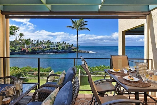 Napili Point C21 OceanFront 2BD Condo w AC Superb Ocean Views