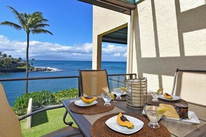 Outdoor dining - NP C21 OceanFront 2BD Condo w AC Ocean Views (Lahaina)