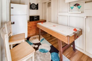 غرفة الألعاب