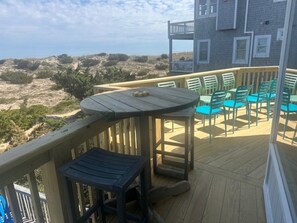 Outdoor dining - Oceanfront All A Round Views - Pet Friendly! (Avon)