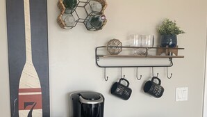Interior - 'Off The Deck', Newly renovated! Steps away from the beach and entertainment!  (Surfside Beach)
