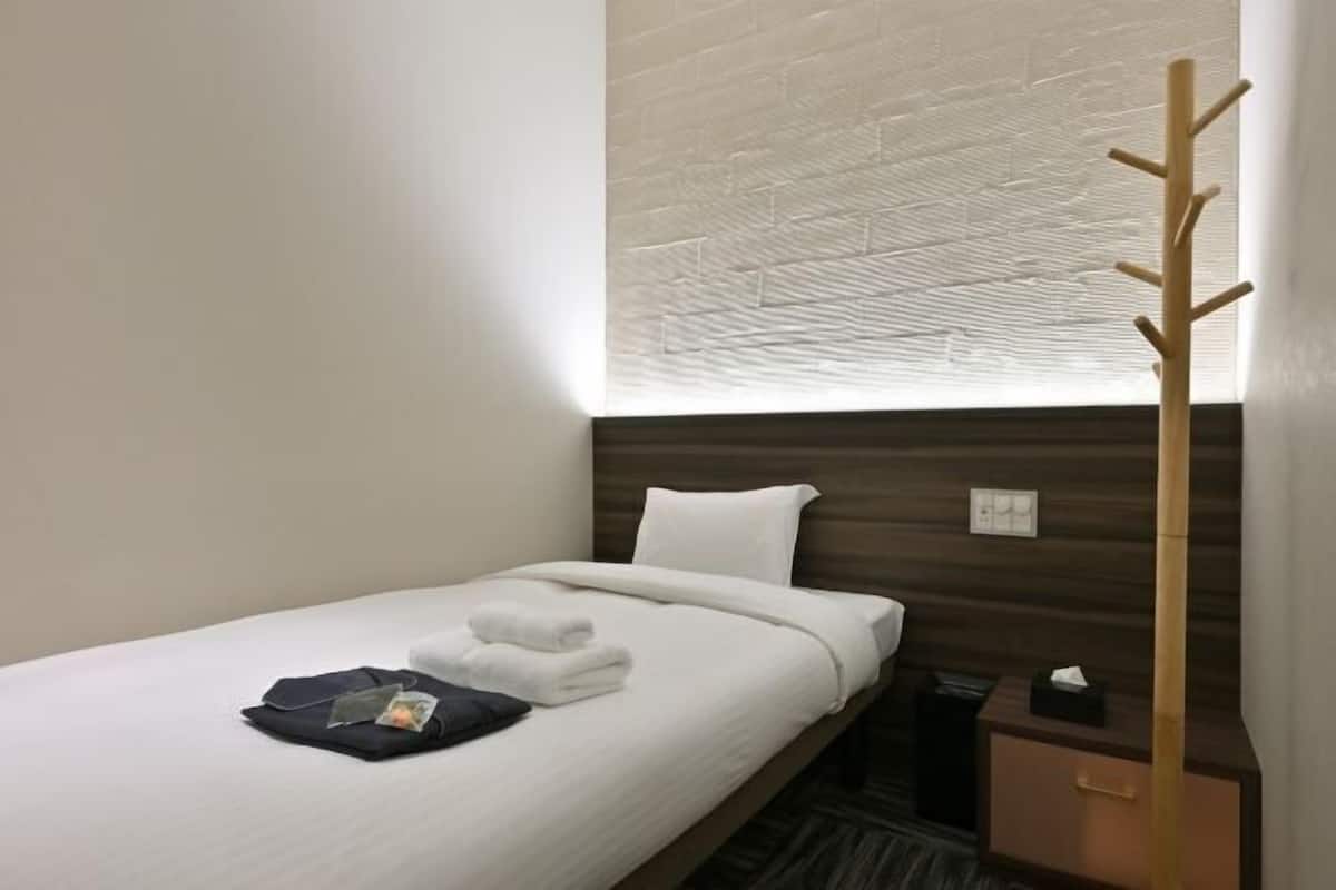 In-room safe, blackout drapes, iron/ironing board, free WiFi