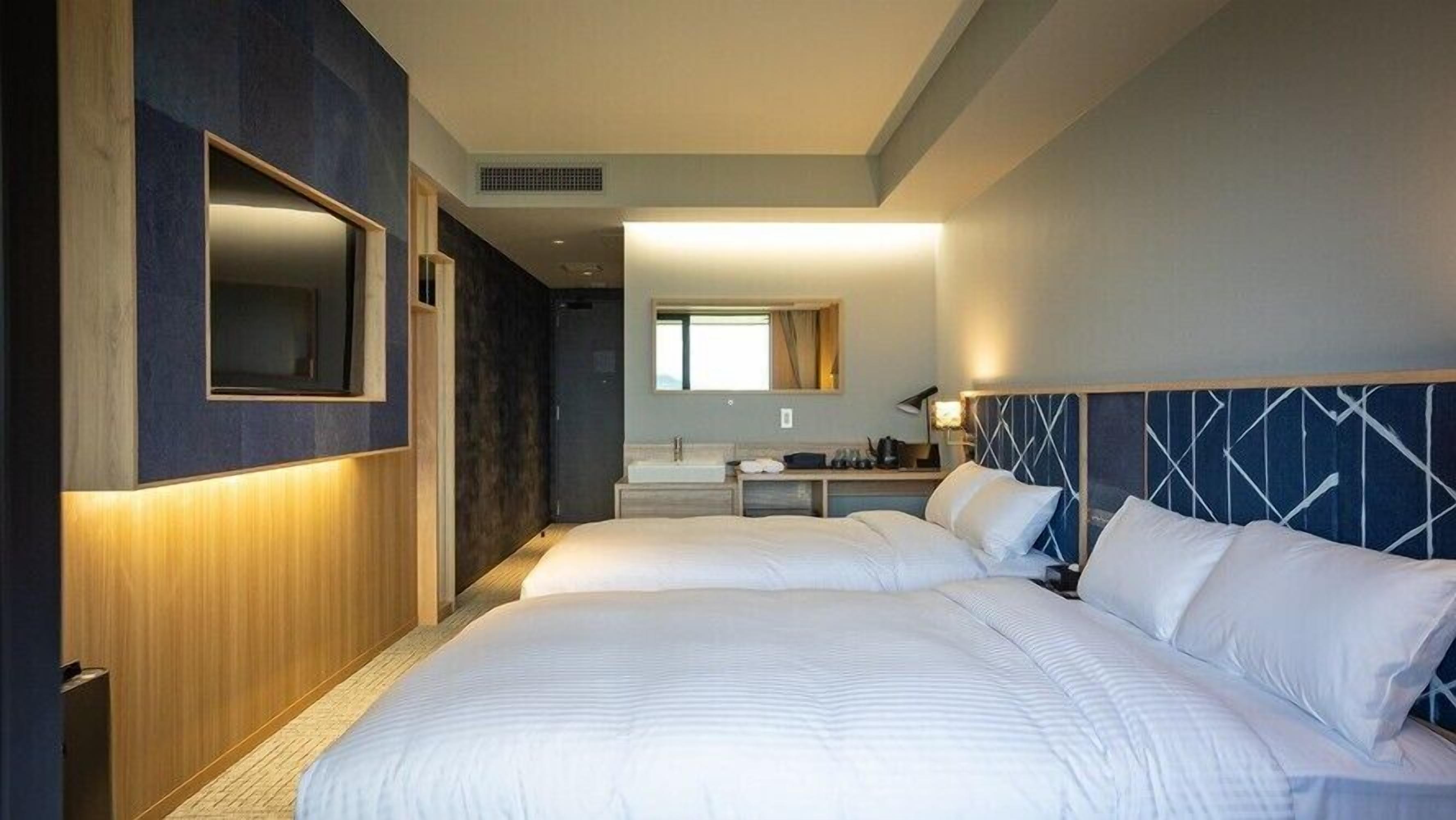 In-room safe, blackout drapes, iron/ironing board, free WiFi