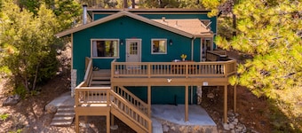 Secluded Lookout Mtn Cabin/Private HotTub/Custom Russian Sauna/Arcade