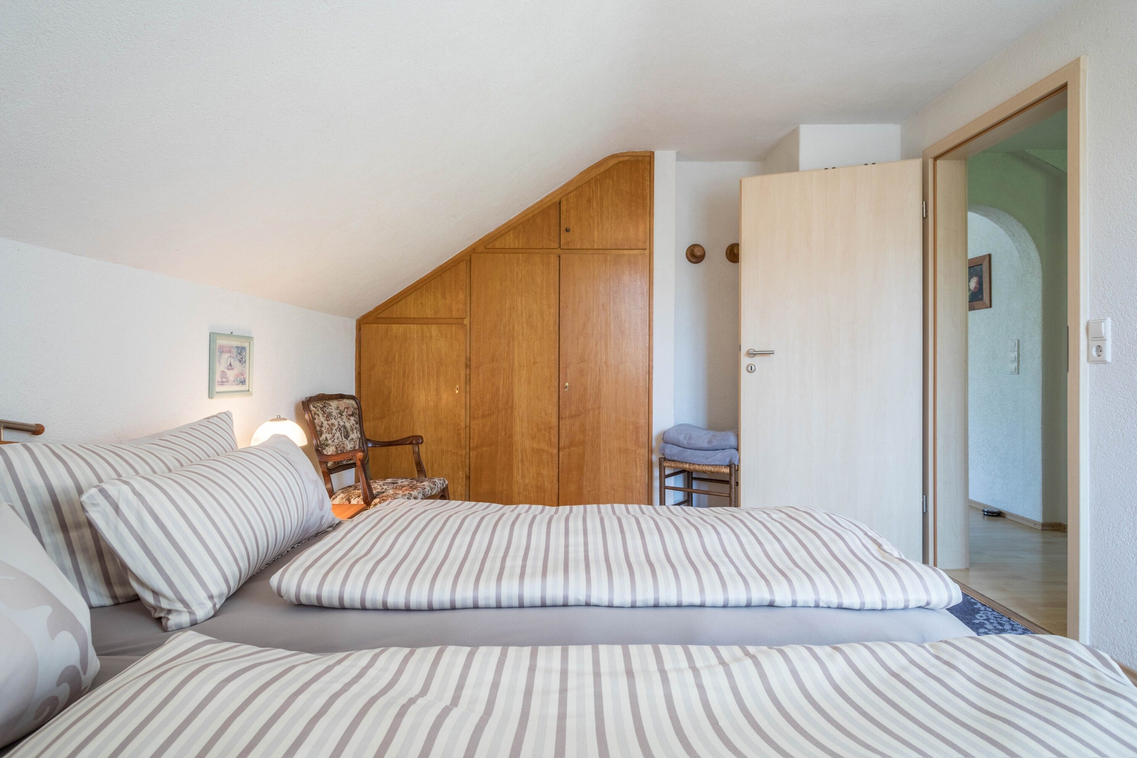 1 chambre, fer et planche à repasser, Wi-Fi gratuit, draps fournis