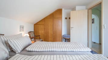 1 chambre, fer et planche Ă repasser, Wi-Fi gratuit, draps fournis